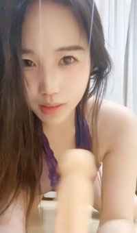 发育极好的性感白虎校花女神！道具自慰_高潮喷水