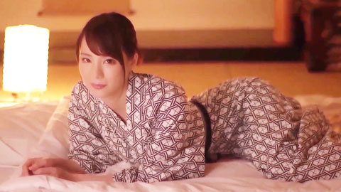 接吻狂铃村爱里猥亵的嘴唇