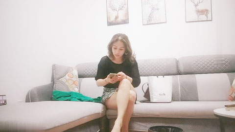 迷妹推荐--约了个美熟人妻，风情万种妩媚动人，姐姐一举一动皆是风情