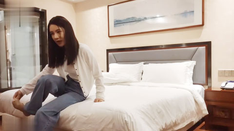 迷妹推荐--极品约啪水灵气质南方妹子 人前害羞床上放荡不羁 不要停~用力~啊唔~表情爽死了