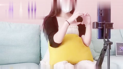 迷妹推荐--美女主播线下会面榜一大哥被狂操