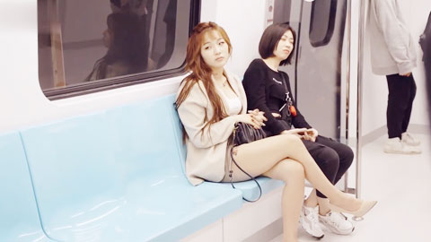 迷妹推荐--捷运痴汉偷袭-金宝娜