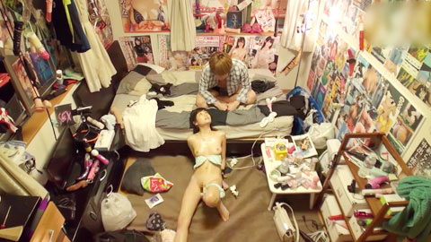 岛国宅男囚禁援交女神-1