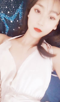 颜值区的女神下海！绿播转黄播