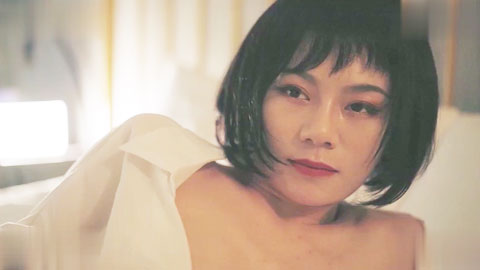 迷妹推荐--母亲新男友太老实 单纯女儿来试探