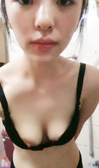 小白甜甜  邻家女神！道具自慰