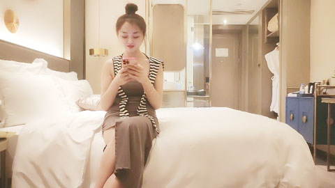 迷妹推荐--丸子头小少妇