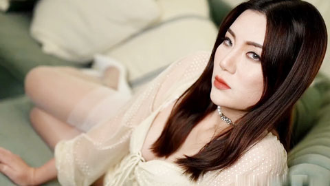 迷妹推荐-高强度自慰潮水狂流，狂操浪叫