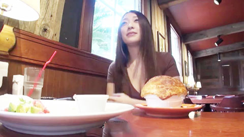 空虚的人妻很好撩