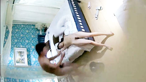 迷妹推荐-白皙丰满身材很棒的女同学，极品大长腿，被狠狠操 体外射精