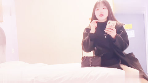 迷妹推荐--约了个皮肤特别白的清纯学生妹无套内射