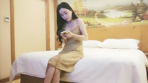 迷妹推荐--直播间留下甜美小姐姐，肤白貌美，身材样貌极品，佳人相伴水乳交融