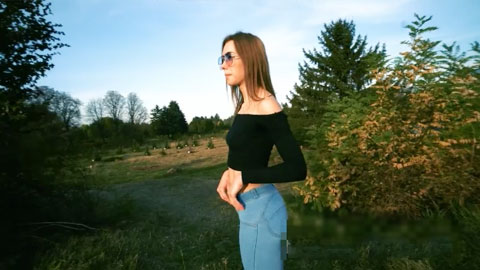 野外随便偶遇美女邀请露出口屌