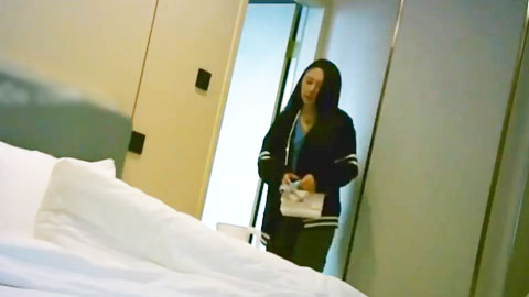 迷妹推荐--酒店约炮球友的女朋友02年大学生女友活还不错奶大屁股圆全程露脸