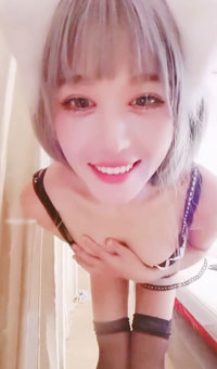 高跟黑丝苗窕大奶骚骚淫声荡语撩骚互动,道具爆操骚穴白浆直流…