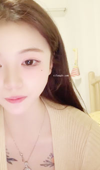 【懒懒】巨乳一线天粉逼_大屌插逼