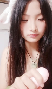 小萝莉被捆绑起来啪啪