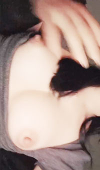 露脸骚货 野战自慰玩喷水 口爆内射被操哭1