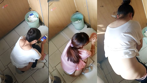 网吧全景俯拍附近的甜美导购和学生