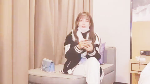 迷妹推荐--长得像韩国人的美少妇，妹子很敬业没有依据怨言