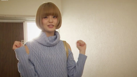 刚进工作室，就被刚出道的新AV女优和她发生了性关系--001