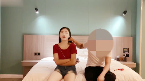 迷妹推荐--娇俏可爱换位深插内射溢出要吃紧急避孕药