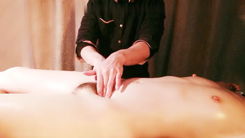 迷妹推荐--私密保健会所女子养生SPA偷拍_肤色漂亮逼逼很紧的少妇被扣到爽叫主动给技师口想被干腰疼没有干她