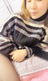 浸淫少妇圈十几年，人气最高的小姐姐，不漂亮但是超级骚，勾人撩骚属她强