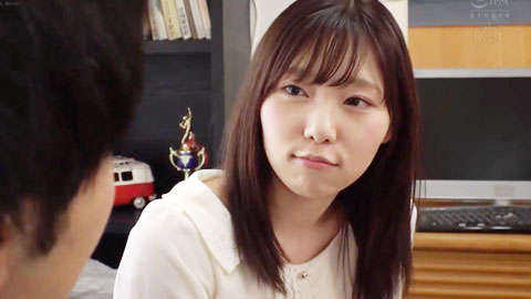 巨乳表妹妹初次来到家里