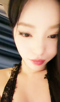 抖音高颜值美女 骚话自慰