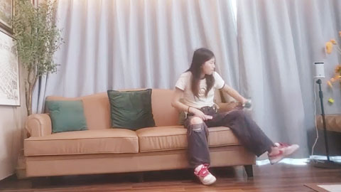 迷妹推荐--19岁清纯小妹妹 貌似还是处女 温柔的给她开了苞