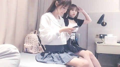 迷妹推荐--双飞小姐妹