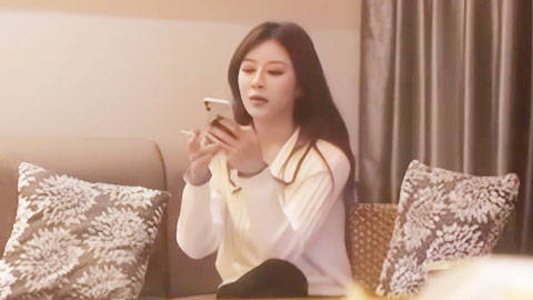 迷妹推荐--网红脸 沙发干到床上