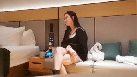 迷妹推荐--长腿御姐_口交出鸡后入啪啪_交叉姿势爆插小穴