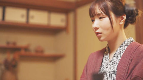 被这个固执又不道德的老男人逼得一次又一次地高潮_001