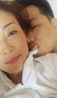 夫妻性爱自拍泄密美女露脸让她老公吃奶又舔逼奶头和逼逼都很粉妹子看起来挺清纯反差_