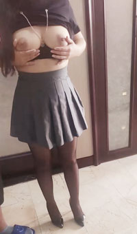 内射嫂子的处女菊花破处 嫂子被我操哭了