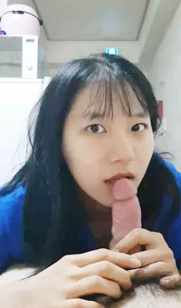 大屌-女友的口都含不下了