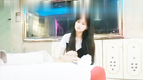 迷妹推荐--足浴会所撩洗脚妹宾馆开房砸钱失败转战会所选秀1800元挑了个嫩白美乳小少妇