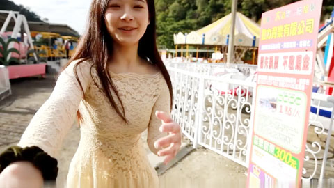 游乐园游玩的一天太累了