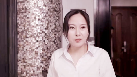 迷妹推荐--亲子打伤校董儿子 却被校董威胁脱下衣服