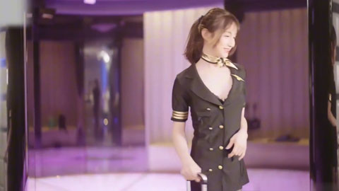 迷妹推荐--台湾知名女优，化身空姐，上演百合女同大战，互舔互插，淫声四起！