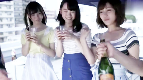 三个医学院新来的学妹