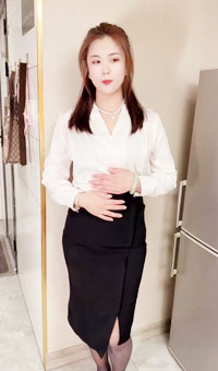 芳姨 大尺度福利自慰丝袜诱惑视频