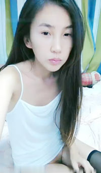 长发颜值女大，花样白出直播2小时不停歇的性爱3