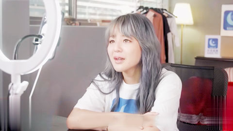 迷妹推荐--女主播强上蜘蛛侠