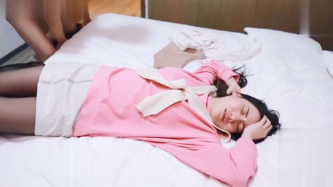 迷妹推荐--小偷迷晕老公_开始角色扮演