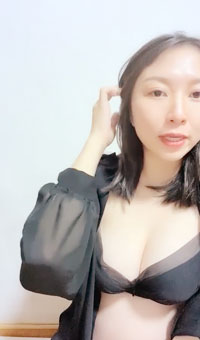 气质孕妈有点小调皮啊，大肚子大肥穴，搔首弄姿一一展示挑逗你小弟的极限