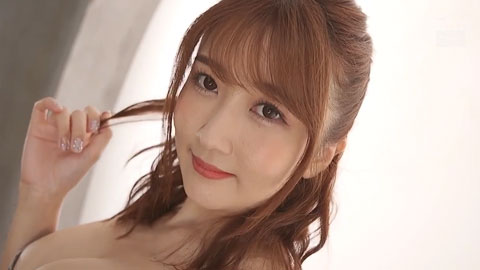 被三名美女包围圣水三重奏色女后宫在被淫汁四溅喷洒下被迫数度射精