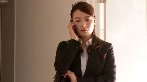 临近结婚的美人社员 奴隶化调教 研修的七天 向井蓝__002